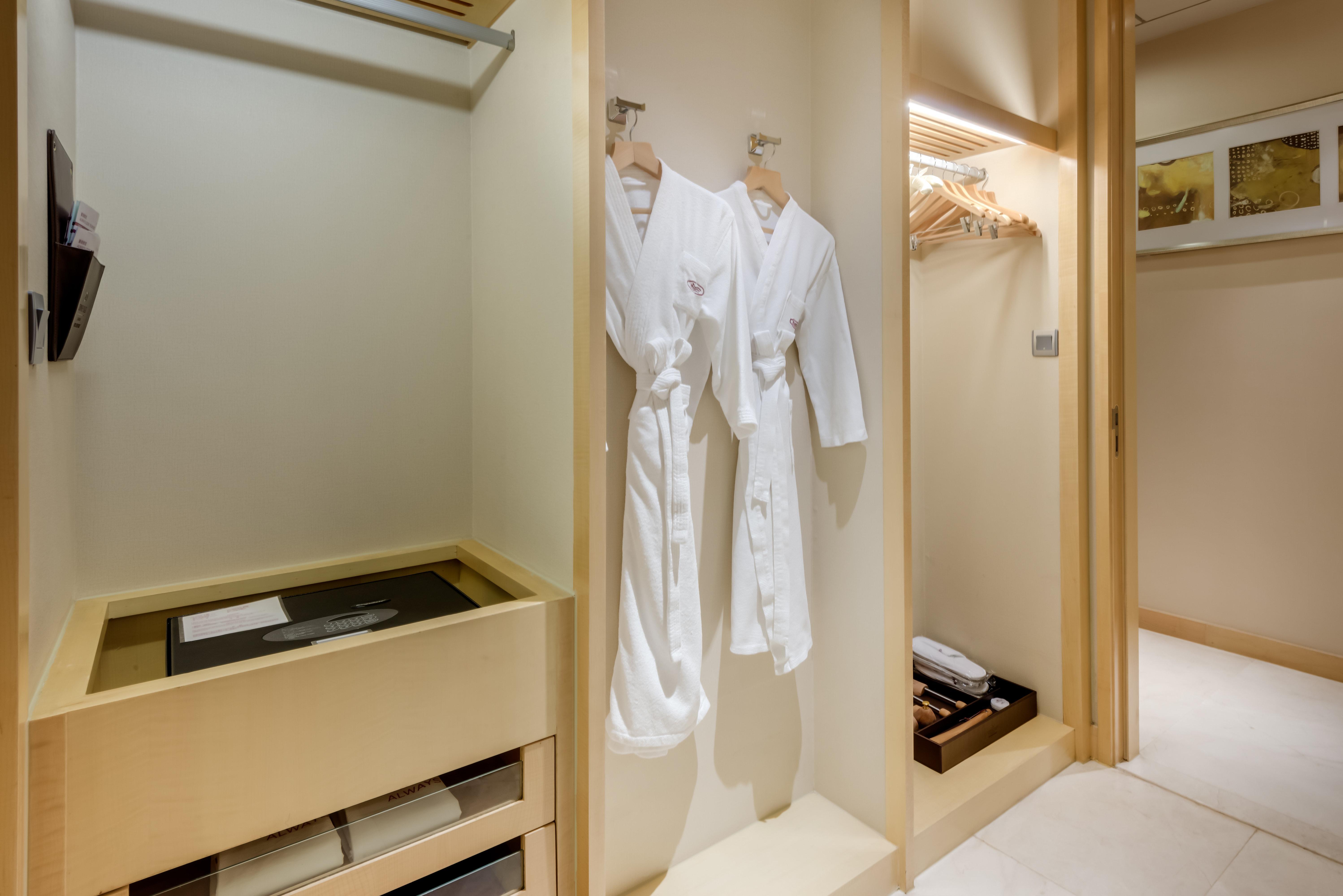 Crowne Plaza Xiangyang By Ihg Hotel ภายนอก รูปภาพ