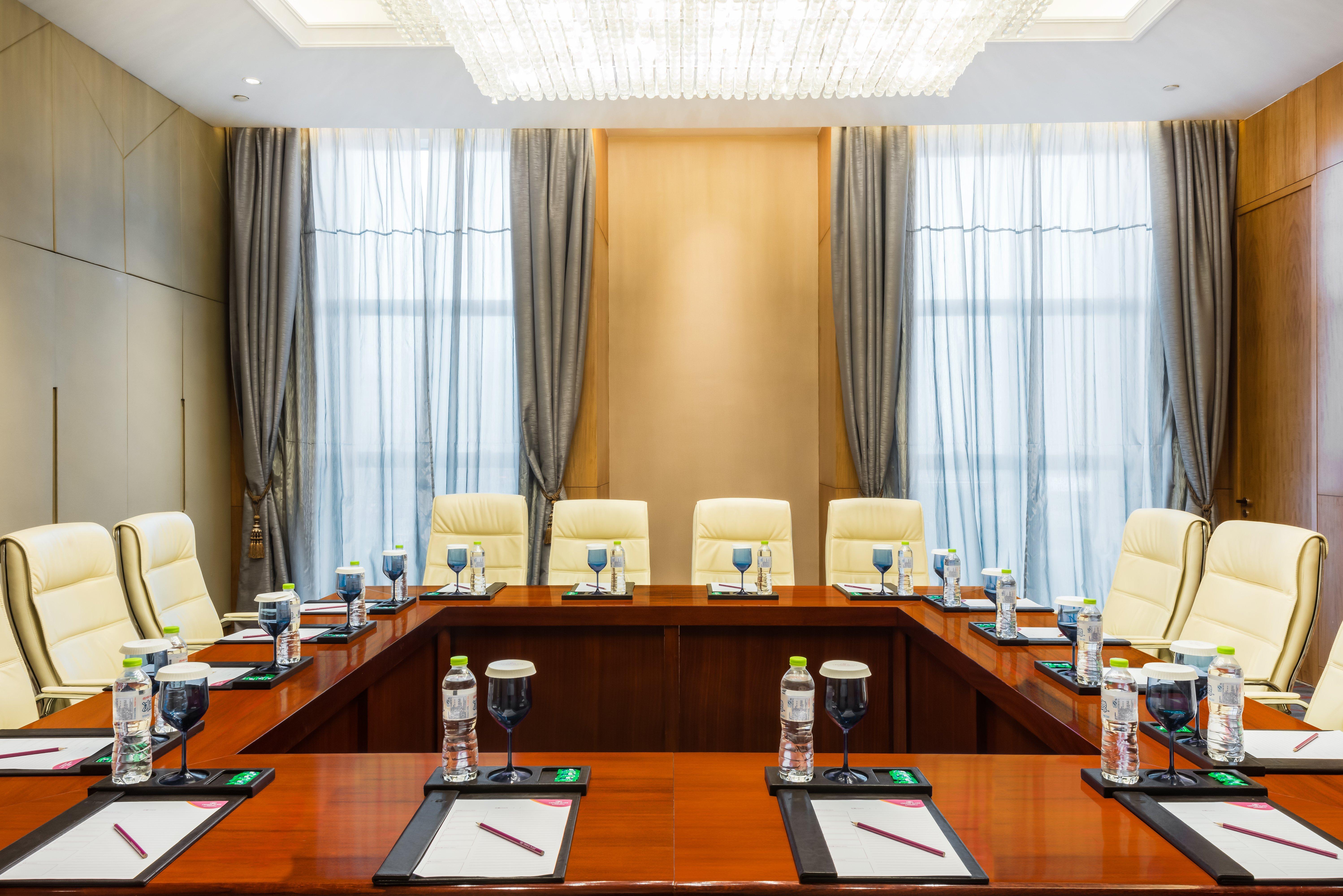 Crowne Plaza Xiangyang By Ihg Hotel ภายนอก รูปภาพ