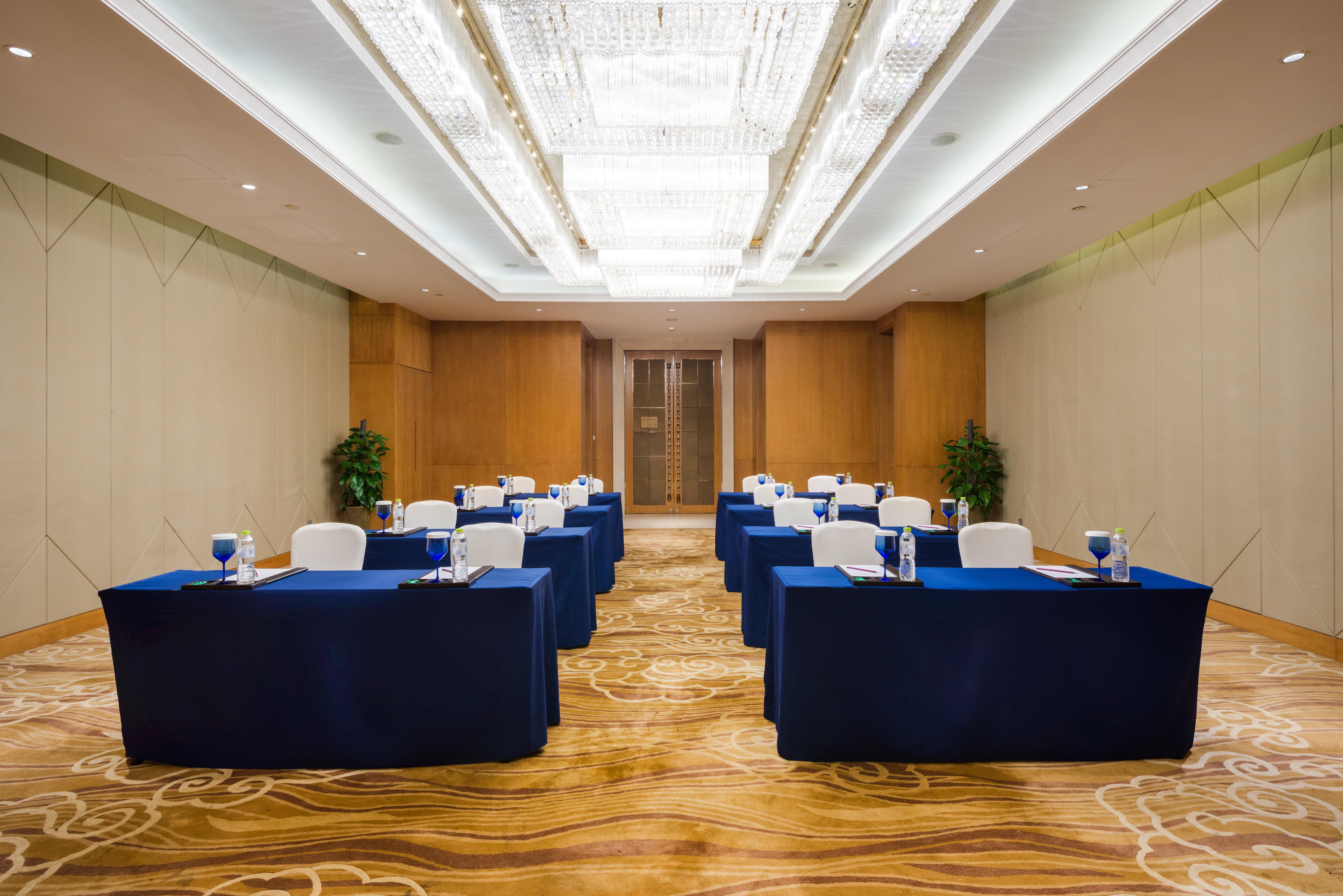 Crowne Plaza Xiangyang By Ihg Hotel ภายนอก รูปภาพ