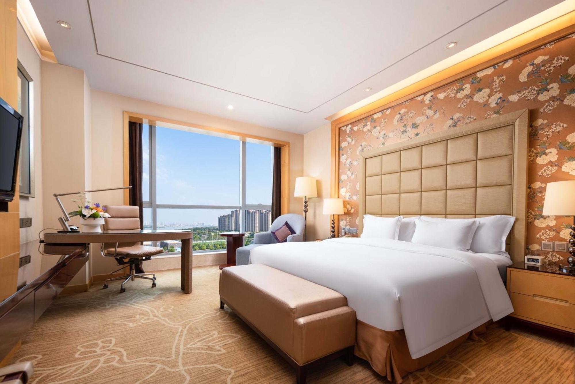 Crowne Plaza Xiangyang By Ihg Hotel ภายนอก รูปภาพ